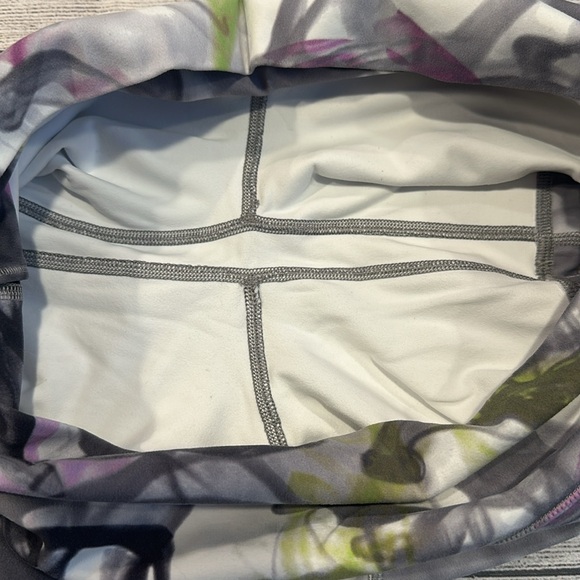 🍋Women’s Lululemon Throwback Print Align High Rise Short 6” size 12🍋 - Picture 12 of 13